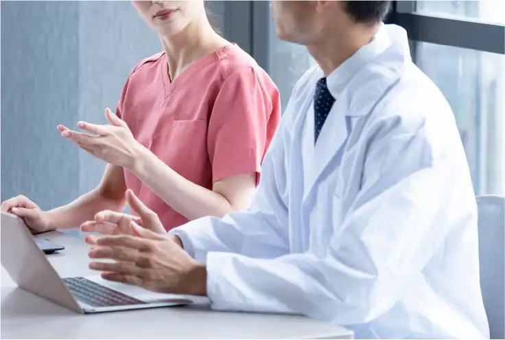 医師が、最初から最後まで正面から向き合います。「一度話を聞いてみたい」そんな一歩にも、誠実に応えます。